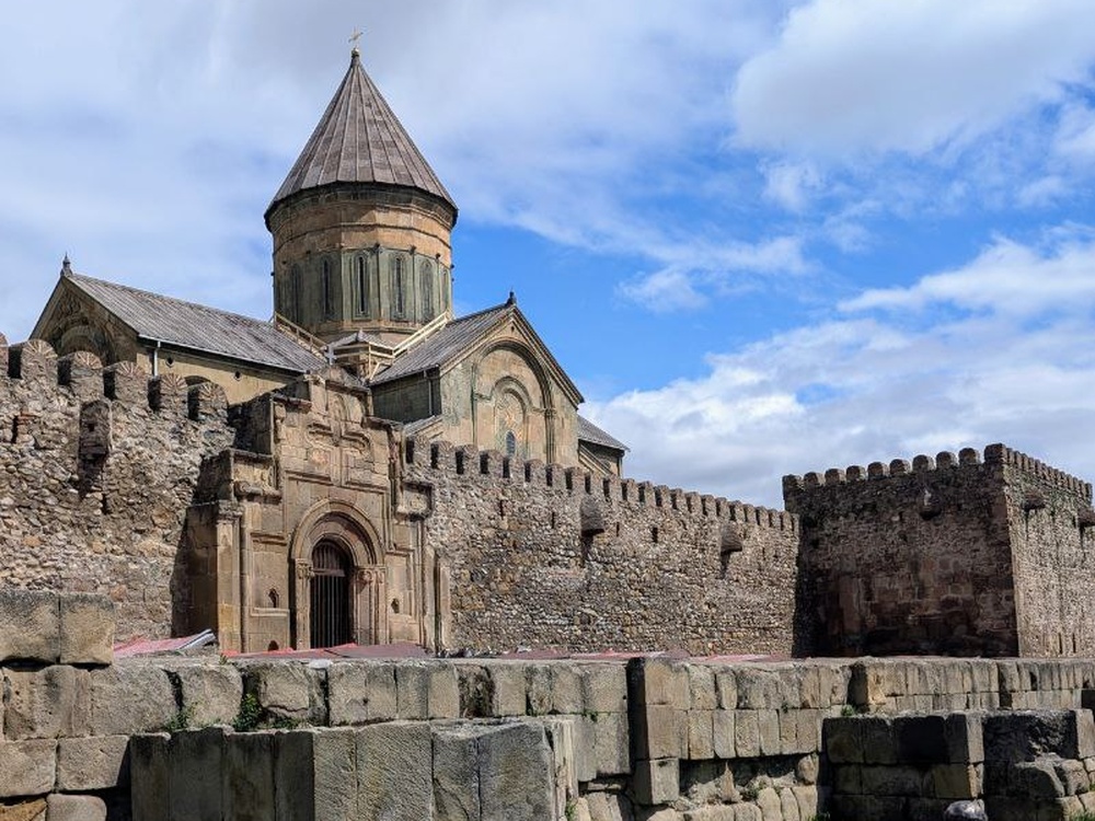 Собор Светицховели за крепостными стенами