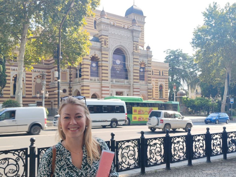 Проспект Руставели и здание Оперного театра